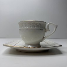 Чашка кругла з блюдцем біла порцеляна 90 мл