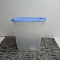 Ємність 1,8 л для сипучих продуктів