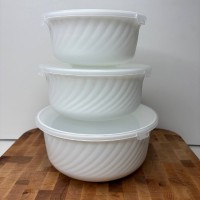 Набір салатників 3 шт з кришками білий